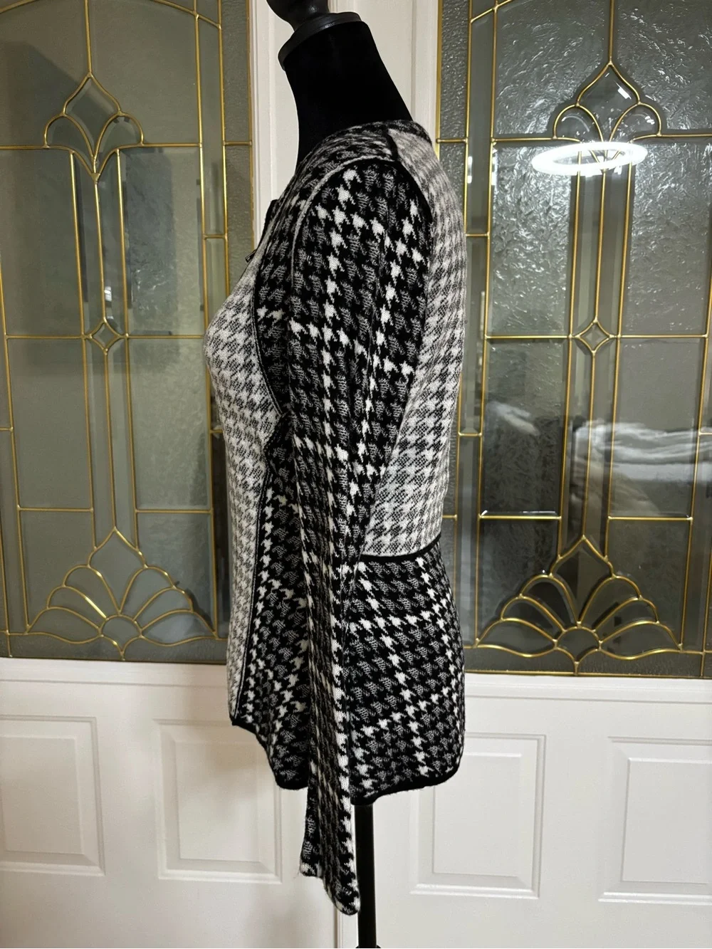 BCBGMaxAzria chic houndstooth